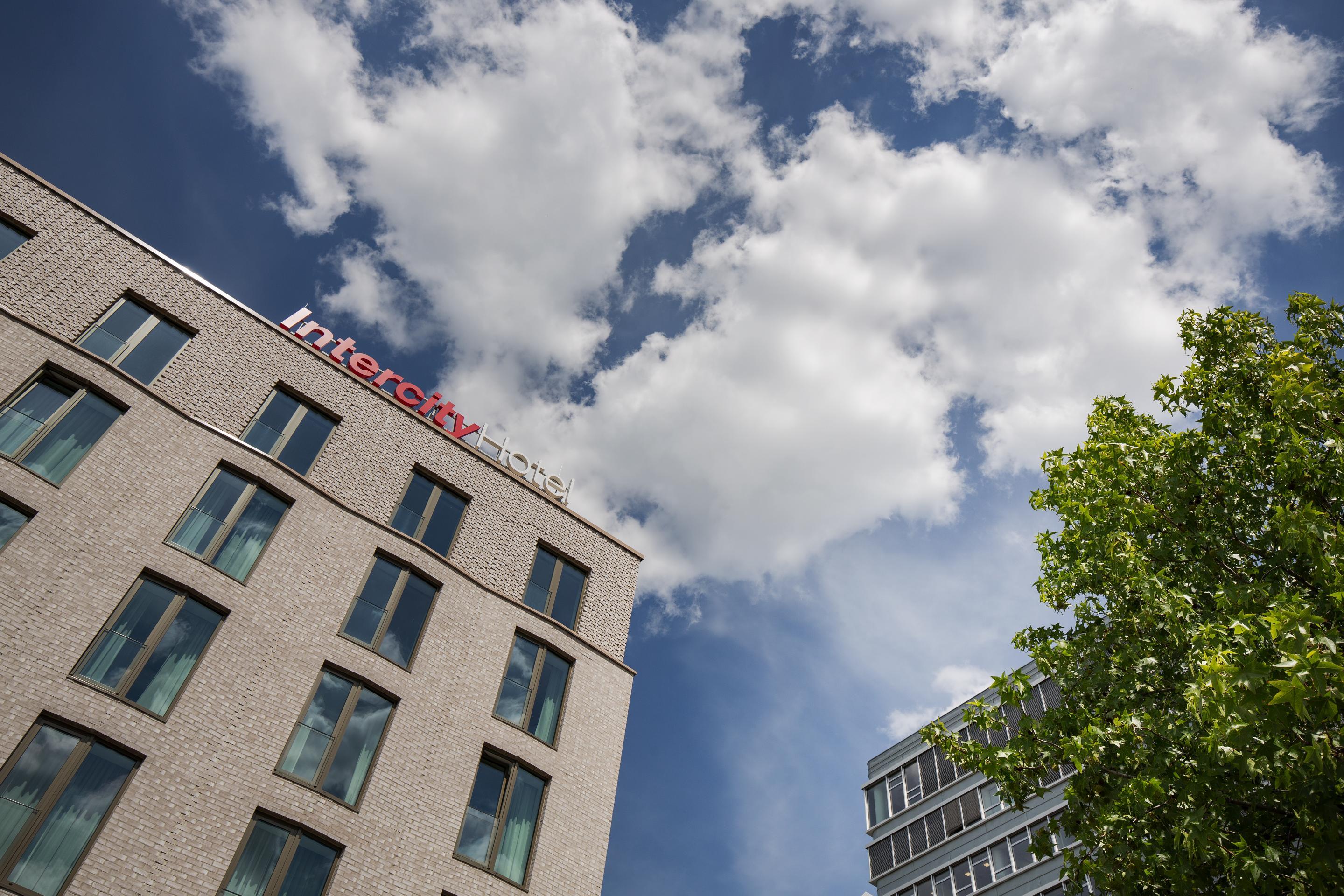 Intercityhotel Saarbrücken Exterior foto