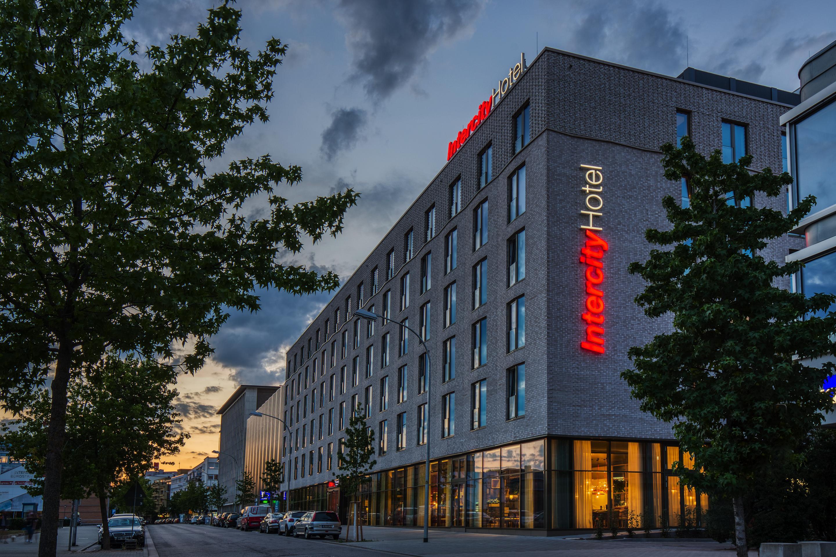 Intercityhotel Saarbrücken Exterior foto
