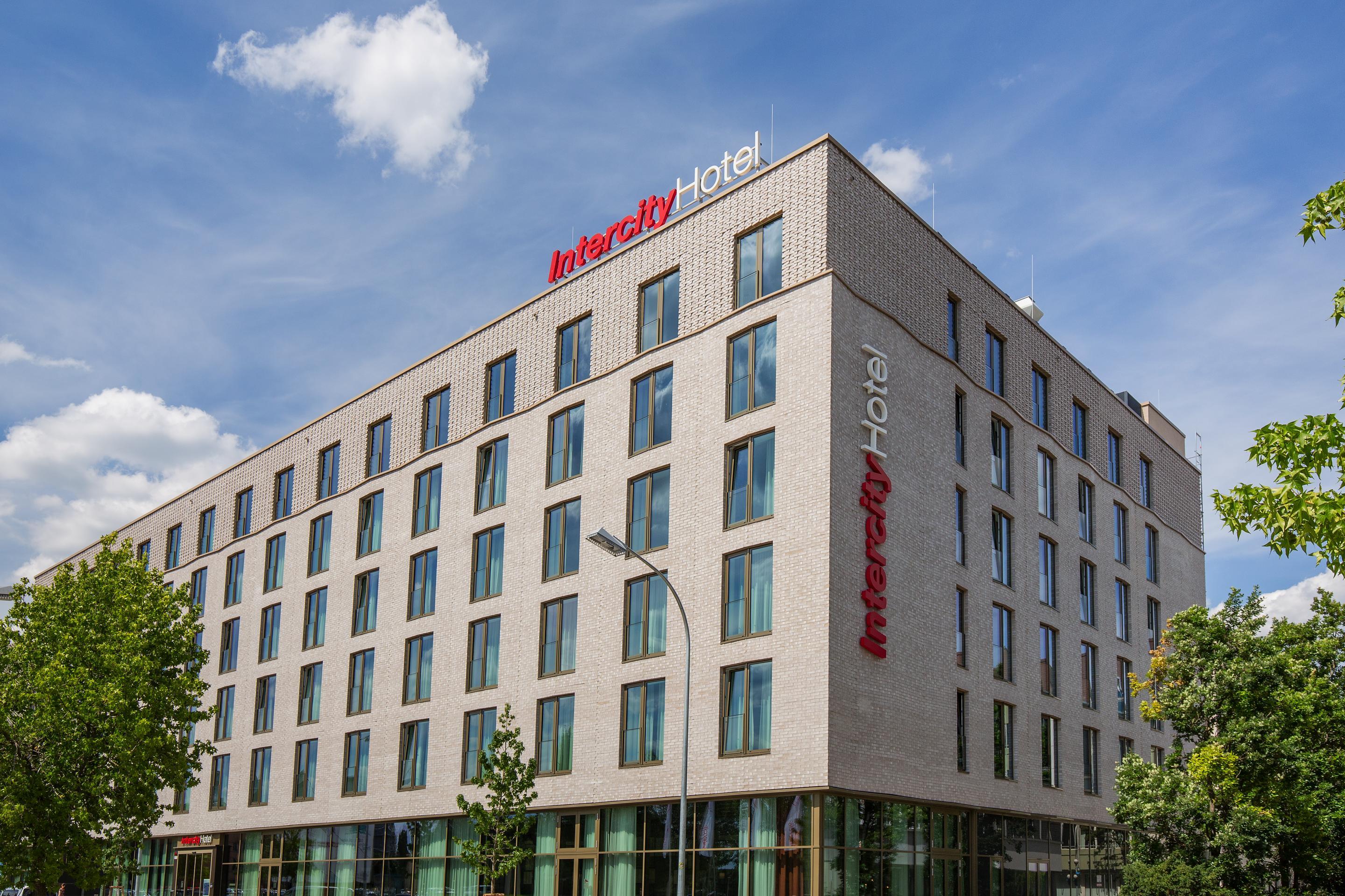 Intercityhotel Saarbrücken Exterior foto