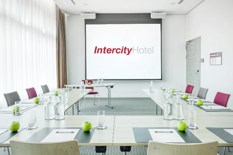 Intercityhotel Saarbrücken Exterior foto